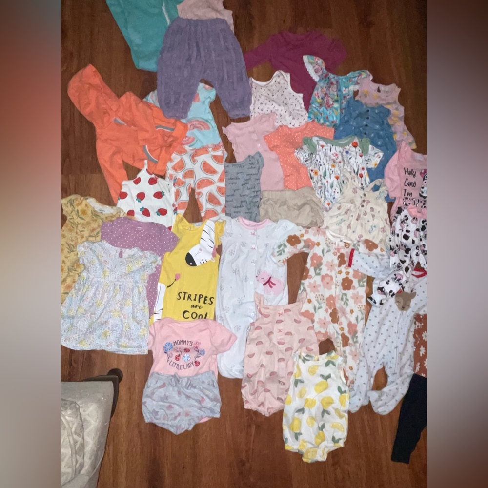 Baby girl clothes bundle - Picture 7 of 8